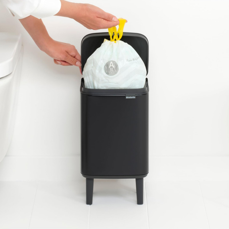 Κάδος Brabantia Bo Small Hi 1006641, 4 L, Ομαλό και αθόρυβο άνοιγμα, Αντιολισθητική βάση, Μαύρο