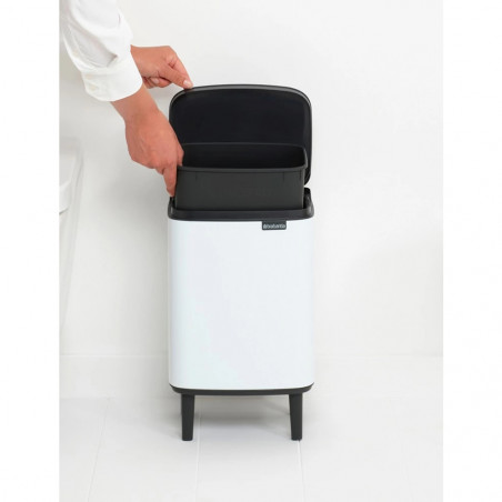 Κάδος Brabantia Bo Small Hi 1006643, 7 L, Ανυψωμένος, Ομαλό και αθόρυβο άνοιγμα, Αντιολισθητική βάση, Λευκό
