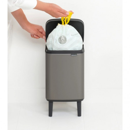 Κάδος Brabantia Bo Small Hi 1006640, 4 L, Ανυψωμένος, Ομαλό και αθόρυβο άνοιγμα, Αντιολισθητική βάση, Γκρι