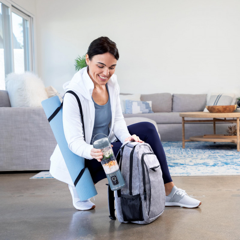 Φορητός μπλέντερ Ninja Blast BC151EUNV, 7,4 W, 530 ml, Ατσάλινο μαχαίρι με 6 λεπίδες, Θρυμματισμός πάγου, Έως 10 κύκλοι, Χωρίς BPA, USB-C, Μπλε