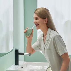 Oclean AirPump A10, 3 λειτουργίες, 2 ακροφύσια, αυτονομία 40 ημερών, IPX7, USB-C, πράσινο