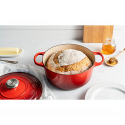 Le Creuset χυτοσιδηρή κατσαρόλα 24147260912, 5.6 l, 26 cm, Μέχρι 260C, Επίστρωση σμάλτου, Επαγωγή, Φούρνος, Κόκκινο