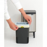 Κάδος απορριμμάτων Brabantia Bo Small Hi 1006642, 4 λίτρα, Ομαλό και αθόρυβο άνοιγμα, Αντιολισθητική βάση, Ανθεκτικό στα δακτυλικά αποτυπώματα, Ανοξείδωτο/Ματ