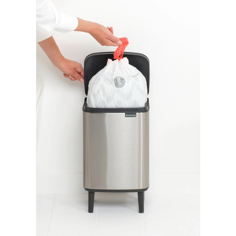 Κάδος απορριμμάτων Brabantia Bo Small Hi 1006646, 7 λίτρα, Υπερυψωμένος, Ομαλό και αθόρυβο άνοιγμα, Αντιολισθητική βάση, Ανθεκτικός στα δακτυλικά αποτυπώματα, Ανοξείδωτο/Ματ