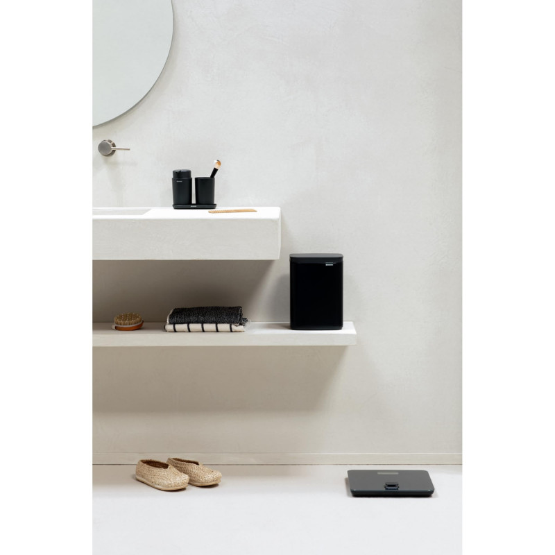 Κάδος απορριμμάτων Brabantia Bo Small 4L, Ομαλό και αθόρυβο άνοιγμα,Αντιολισθητική βάση, Μαύρο