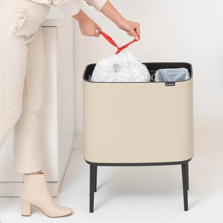 Brabantia Bo Touch 1005547, 11+23 l, Ομαλός και αθόρυβος βρασμός, άνοιγμα Golam, Μπεζ