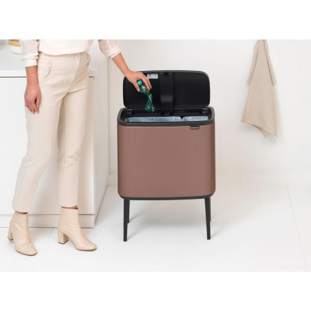 Κάδος Brabantia Bo Touch 1008856, 11+23 l, Ομαλό και αθόρυβο άνοιγμα, Μεγάλο άνοιγμα, Σατέν φινίρισμα, Καφέ