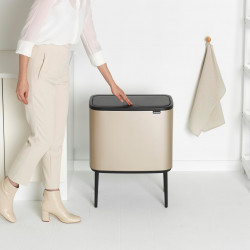 Κάδος Brabantia Bo Touch 1003213, 36 L, Ομαλό και αθόρυβο άνοιγμα, Μεγάλο άνοιγμα, Μεταλλικό χρυσό