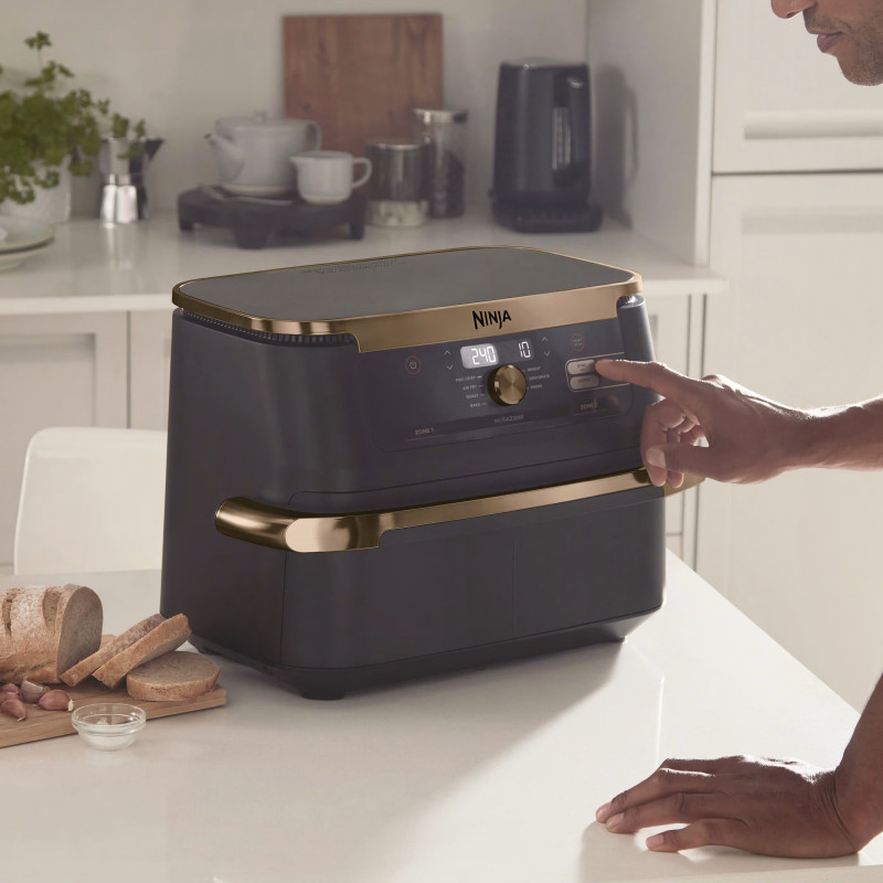 Ninja AF500EUDBCP διπλή φριτέζα ζεστού αέρα, 10,4 l, 7 προγράμματα, χρονοδιακόπτης, ανεξάρτητες ζώνες, μαύρο/χάλκινο