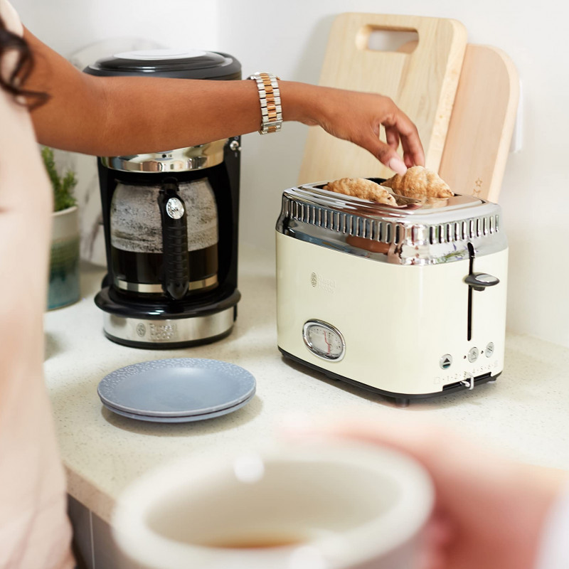 Russell Hobbs Retro Vintage Κρέμα Τοστιέρα 21682-56, 1300W, 2 φέτες, 6 επίπεδα, Κλίμακα ένδειξης ρετρό, Lift & Look, Γρήγορη φρυγανιά, Κρέμα/Inox
