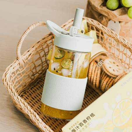 Buydeem CD1017-CG φορητή φιάλη ποτών, 500 ml, Ενσωματωμένο καλαμάκι, Αδιάβροχο, Ανθεκτικό στη θερμότητα γυαλί έως 150°C, Χωρίς BPA, Πράσινο