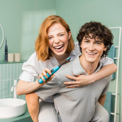 Ηλεκτρική ηχητική οδοντόβουρτσα Beurer SC 50, 80000 στροφές ανά λεπτό, 5 λειτουργίες, χρονοδιακόπτης, αυτονομία 22 ημέρες, οθόνη LED, Type-C + μαγνητική πλάκα, μπλε