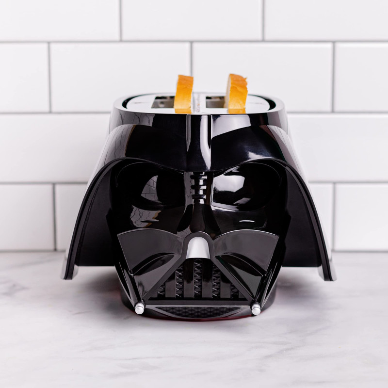 Τοστιέρα Uncanny Brands Darth Vader, 650W, ρυθμιζόμενο ψήσιμο, αυθεντικοί ήχοι και φώτα Star Wars, μαύρο