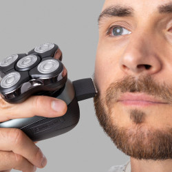 Ξυριστική μηχανή για το κεφάλι Remington RX7 XR1600 Ultimate Series, αυτονομία 60 λεπτά, αδιάβροχη, με κινητή κεφαλή, λειτουργία Turbo, ατσάλινες λεπίδες, ενδείξεις λειτουργίας, Μαύρο/πράσινο