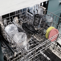 Σετ δοχείων παγωτού Ninja Creami XSKPNTLID4EUK, 4х473 ml, χωρίς BPA, ασφαλές στο πλυντήριο πιάτων, σφιχτό κλείσιμο, διαφανές/πολύχρωμο