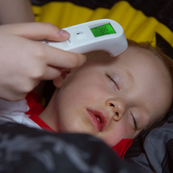 Θερμόμετρο χωρίς επαφή Medivon Timi Smart Verona, Υπέρυθρες, Για παιδιά, Μέτρηση σε 1 δευτερόλεπτο, Μνήμη, Έγχρωμη ένδειξη, LCD, Ήχος, Laser, Λευκό