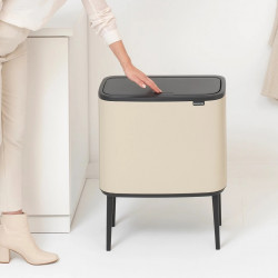 Κάδος Brabantia Bo Touch 1005546, 36 l, Ομαλό και αθόρυβο άνοιγμα, Μεγάλο άνοιγμα, Μπεζ
