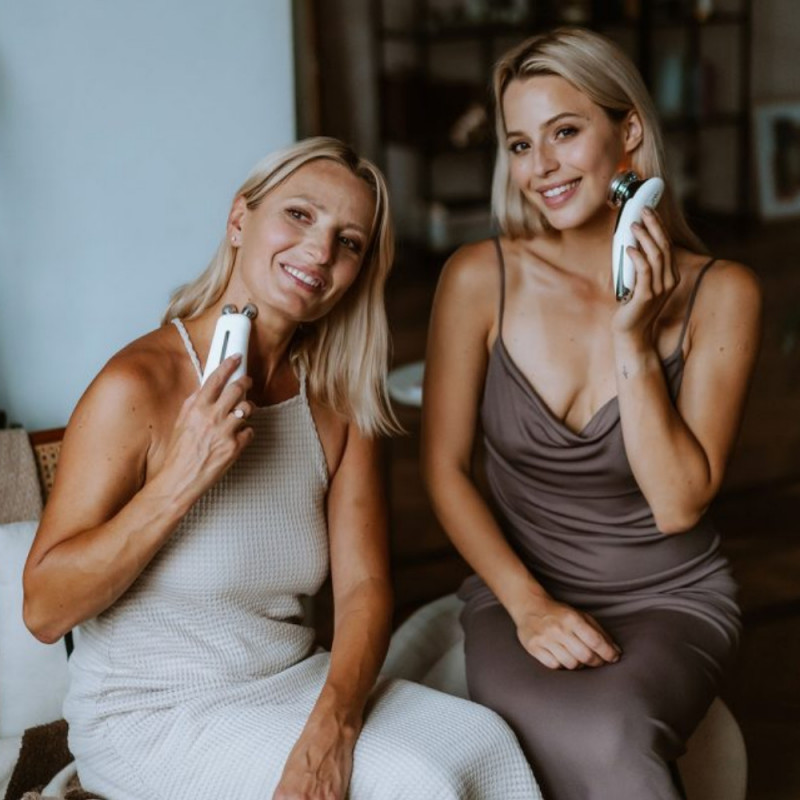 Beautifly B-Booster PRO RF Needle-Free Face Lift Massager, 40°C, RF 1MHz, EMS, Ultrasound, Ion, Botox effect, Anti-Age, Mesotherapy, IPX5, Λευκό