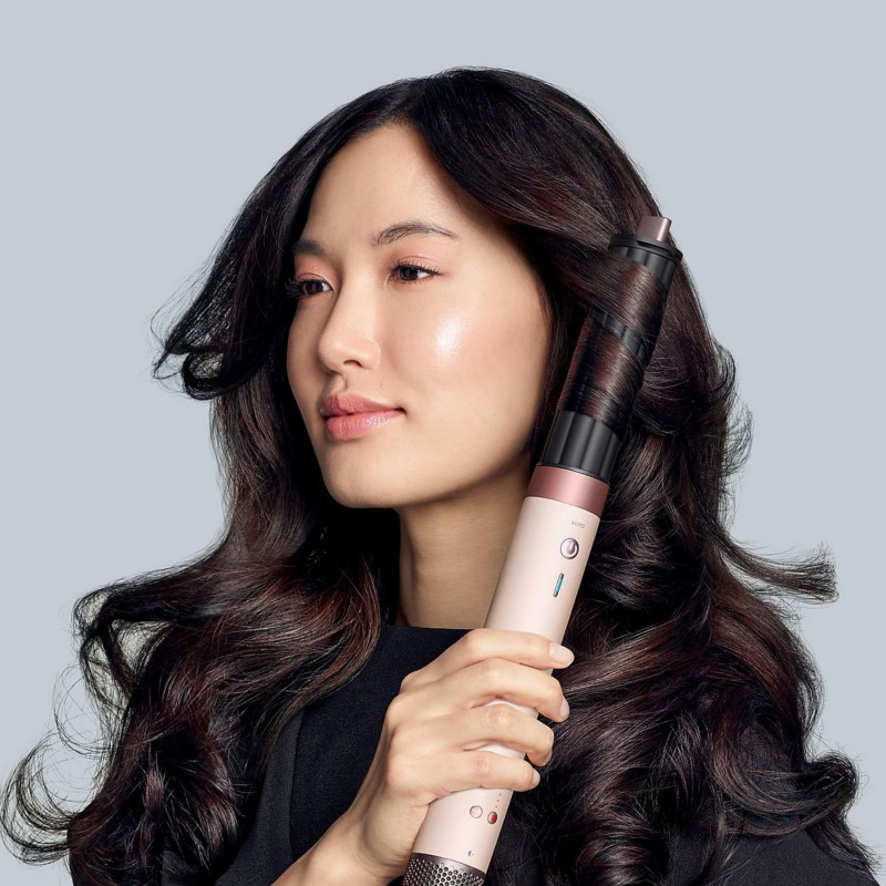 Σγουράκι μαλλιών Dyson Airwrap HS09 Co-anda 2x 598757-01, 1700W, 15.2 l/s, 6 σε 1, Αυτόματο μπούκωμα, Bluetooth, 4 θερμοκρασίες, 3 ταχύτητες, Έξυπνος έλεγχος θερμοκρασίας, Κεραμικό ροζ/ροζ χρυσό