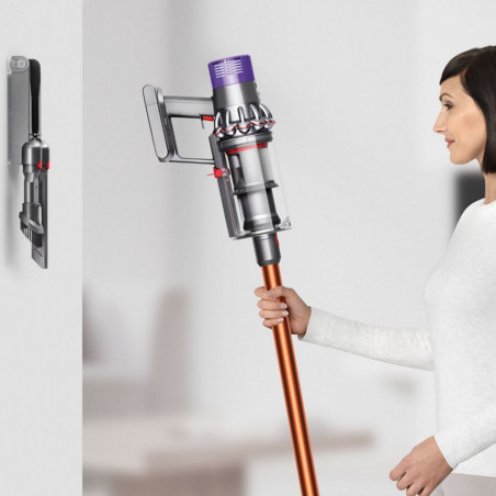 Κάθετη ηλεκτρική σκούπα Dyson Cyclone V10 Absolute 448883-01, 150AW, 125.000 σ.α.λ., 0,77 l, 60 λεπτά, 3 λειτουργίες, 2 Tier Cyclone™, HEPA, Αθόρυβη, Υγιεινή εκκένωση, Χωρίς μπλέξιμο, Νικέλιο/πορτοκαλί