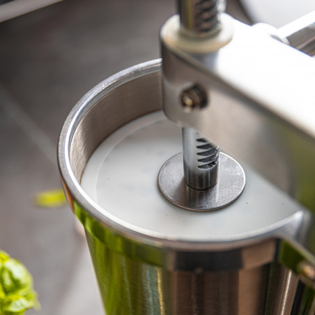 Μηχανή πλήρωσης λουκάνικων Klausberg KB 7927, 5 Kg, χειροκίνητη, 14-35mm, 6 χωνιά, Inox