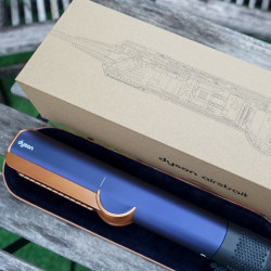 Ίσιωμα μαλλιών Dyson HT01 Airstrait Bco/Dbu, 1600W, 140°C, ιονισμός, 6 επίπεδα θερμοκρασίας, καθαριστής μαλλιών, χάλκινο φινίρισμα, LCD, μπλε/χάλκινο