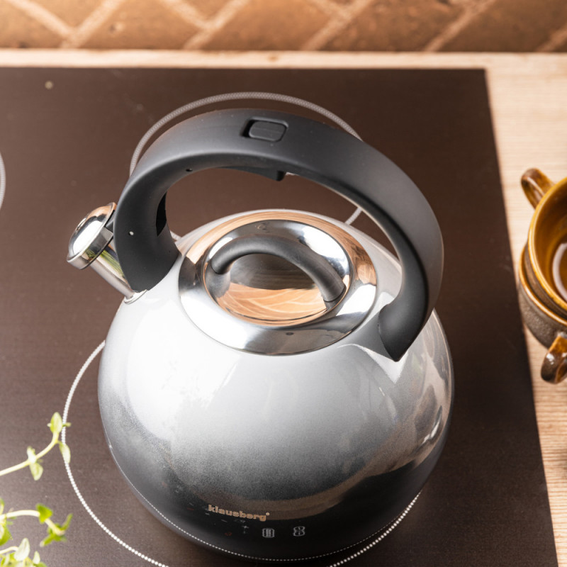 Σφυρίζοντας βραστήρας Klausberg KB 7955, 3l, Θερμομονωμένη λαβή, Πολυστρωματικός πυθμένας, Επαγωγή, Σκούρο γκρι γραφίτης