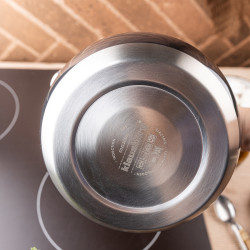 Σφυρίζοντας βραστήρας Klausberg KB 7955, 3l, Θερμομονωμένη λαβή, Πολυστρωματικός πυθμένας, Επαγωγή, Σκούρο γκρι γραφίτης