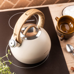 Σφυρίζοντας βραστήρας Klausberg KB 7956, 3l, Θερμομονωμένη λαβή, Πολυστρωματικός πυθμένας, Επαγωγή, Μπεζ