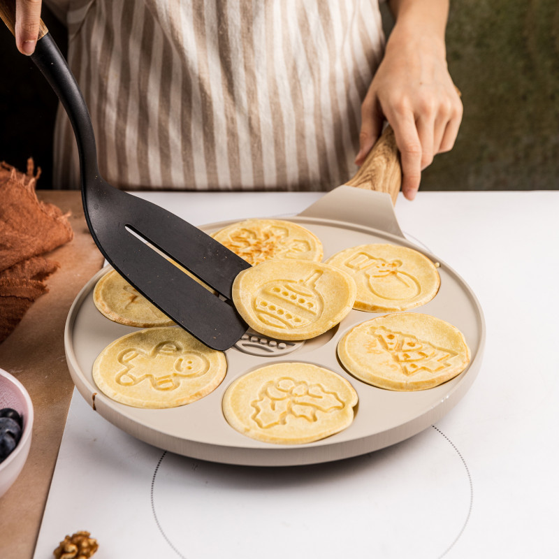 Τηγάνι για τηγανίτες Klausberg KB 7970, 26,5 cm, 7 θήκες, Αντικολλητική επίστρωση, Επαγωγή, Μπεζ