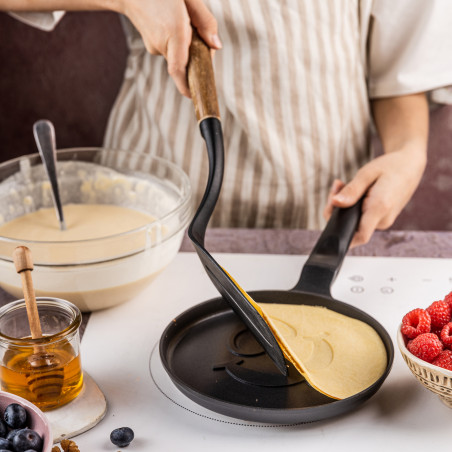 Τηγάνι για τηγανίτες Klausberg KB 7971, 18 cm, ανάγλυφος πυθμένας με χαμόγελο, αντικολλητική επίστρωση, χωρίς PFOA, επαγωγή, μαύρο