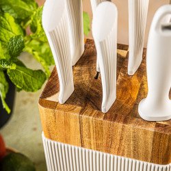 Σετ μαχαιριών Klausberg KB 7984, 8 κομμάτια, Ανοξείδωτο ατσάλι, Ακονιστήρι, Λαβή από ξύλο ακακίας, Μπεζ/ξύλο