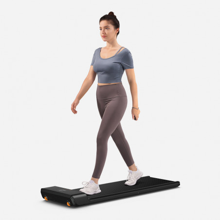 Διάδρομος Xiaomi Kingsmith WalkingPad A1 PRO, 745W, Μέχρι 105 κιλά, 0,5/6 km/h, 120x41,5 cm, 2 λειτουργίες, Πτυσσόμενο, Εφαρμογή για κινητά, Μαύρο