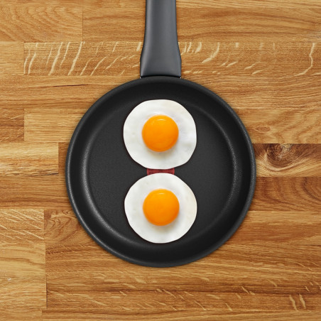Τηγάνι Tefal C2920253 Force, 20 cm, Αντικολλητική επίστρωση, Thermo-signal, Thermo-Fusion, Επαγωγική, Μαύρο