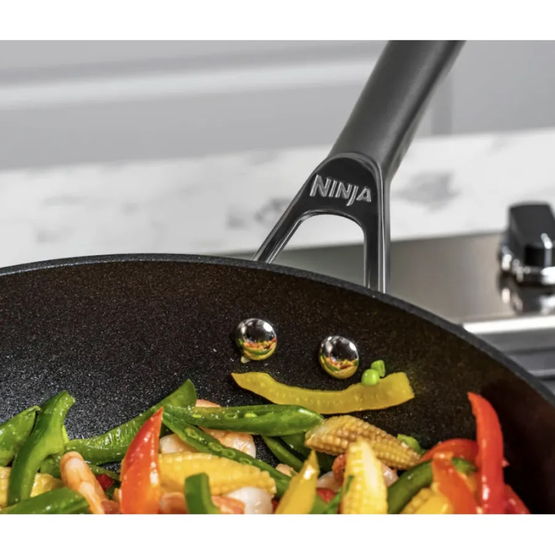 Σετ κατσαρόλες και τηγάνια Ninja Zerostick Premium C35005DE, 9 τεμάχια, Αντικολλητική τεχνολογία, Έως 260C, Επαγωγική εστία, Μαύρο