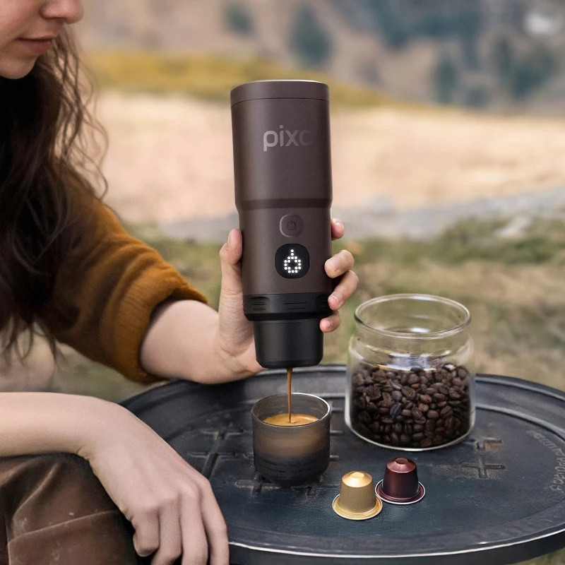 Φορητή μηχανή εσπρέσο Wacaco Pixapresso, 20 bar, 210 ml, για αλεσμένο καφέ και κάψουλες, 9000 mAh, Καφέ