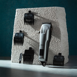 Μηχανή χωρίς ζωή για κλάδεμα Rosberg R51810Q, 5W, 1200mAh, 4 χτένες, USB, αυτονομία έως 90 λεπτά, ασημί