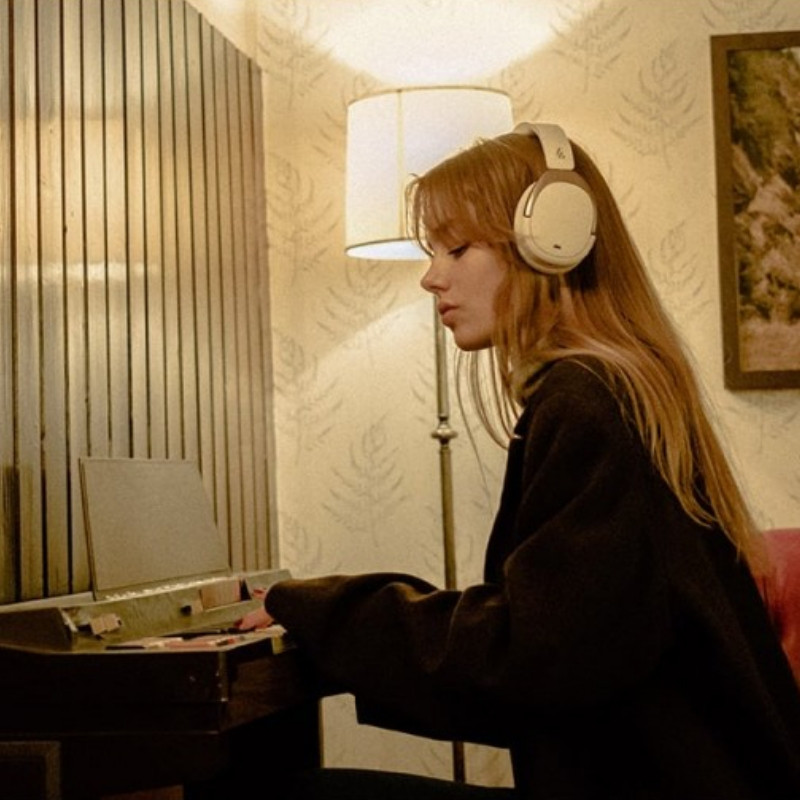 Ασύρματα ακουστικά Edifier WH950NB Ivory, 40 mm, 55 ώρες, Δυναμικοί οδηγούς με επίστρωση τιτανίου, 3 λειτουργίες, Χρονόμετρο, Bluetooth V5.3, ANC, ENC, Hi-Res, Μπεζ