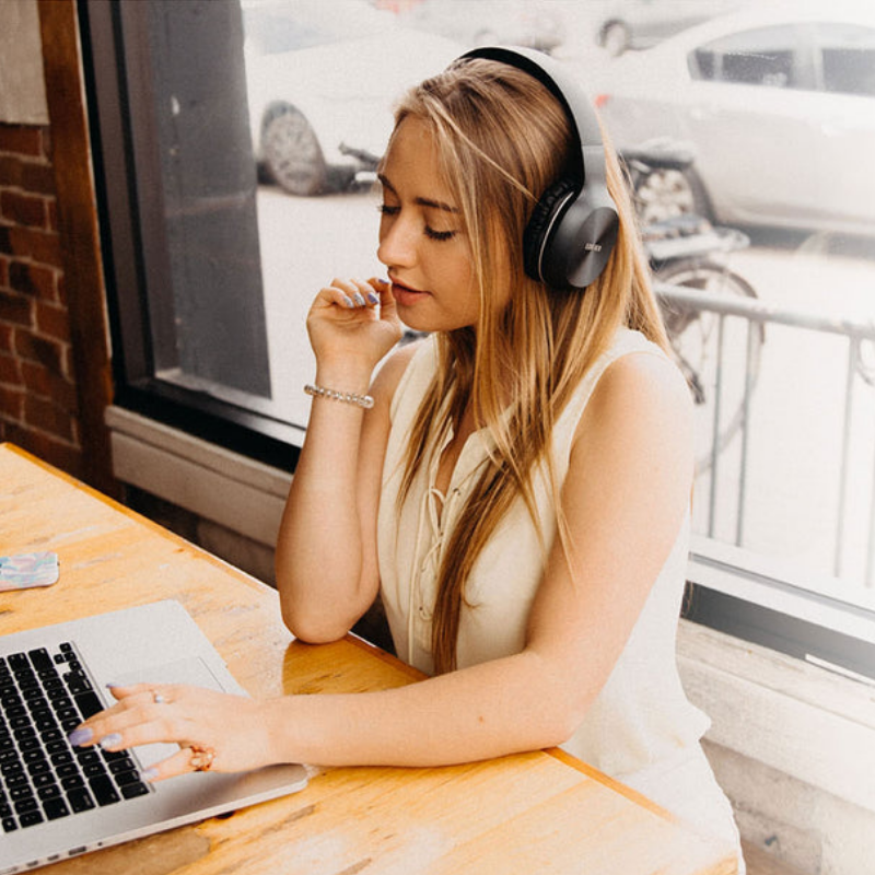 Ασύρματα ακουστικά Edifier W800BT Plus BL, 40 mm, 55 ώρες, Δυναμικά ηχεία, BT V5.1, USB-C, Qualcomm aptX, Multipoint, Λειτουργίες EQ, Μαύρο