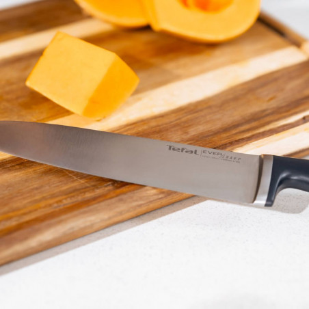 Μαχαίρι κουζίνας Tefal K297S244, 20 cm, Ανοξείδωτο ατσάλι, Βάση με ενσωματωμένο ακονιστήρι, Προστατευτικό για τα δάχτυλα, Μαύρο