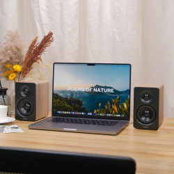 Ηχεία Edifier M60 CL-OAK, 66W RMS, Bluetooth V5.3, Hi-Res & Hi-Res, DSP, USB-C, 3.5 AUX, ConneX, Χειροποίητο περίβλημα, Καφέ