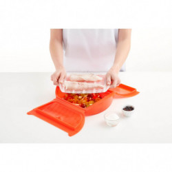 Σκεύος για μαγείρεμα στον ατμό στο φούρνο μικροκυμάτων με σχάρα Lekue 1009048, 1-2 μερίδες, πλατινένιο σιλικόνη, κόκκινο