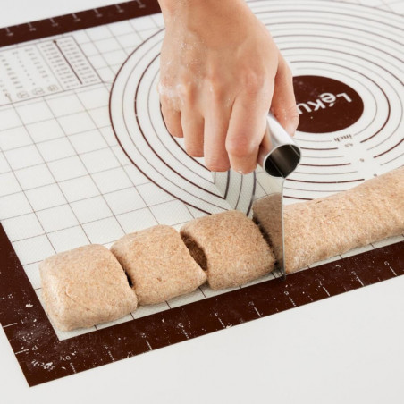 Υπόθεμα για ξύσιμο Lekue 1009484, 60x40 εκ., Μετρητικές κλίμακες, Σιλικόνη -20/+220°C, Λευκό/καφέ