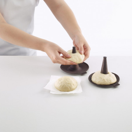 Σετ καλουπιών για την παρασκευή μπέιγκλ Lekue 1010176, 6 τεμάχια, 13,5х12,5х10,3 εκ., μικροδιατρημένα, -60/+220°C, Μπρονζέ