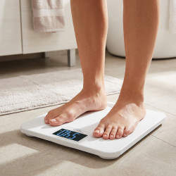 Ζυγαριά Adler AD 8193, Έως 250 kg, LCD, Ενδείξεις μπαταρίας και υπερφόρτωσης, Αντιολισθητική, Λευκή