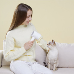 Στεγνωτήρας μαλλιών Xiaomi Mi Ionic Hair Dryer H300 BHR5081GL, 1600 W, Ιονική θεραπεία, NTC, Εναλλαγή ζεστού/κρύου αέρα, Μεταλλικό περίβλημα, Λευκό