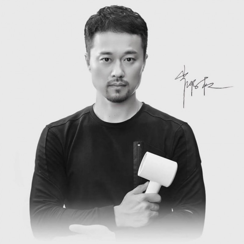 Στεγνωτήρας μαλλιών Xiaomi Mi Ionic Hair Dryer H300 BHR5081GL, 1600 W, Ιονική θεραπεία, NTC, Εναλλαγή ζεστού/κρύου αέρα, Μεταλλικό περίβλημα, Λευκό