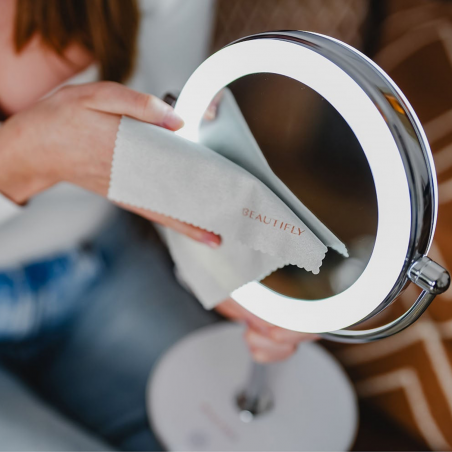 Καθρέφτης ομορφιάς Beautifly Looking Glass Light, 14,5 εκ., μεγέθυνση 10x, USB-C, LED, ρύθμιση 360°, ασημί