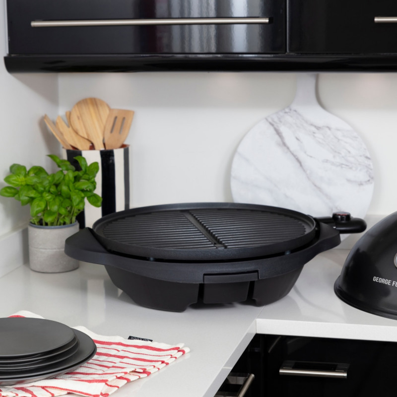 Ηλεκτρική ψησταριά/γκριλ George Foreman 22460-56, 2400 W, 44,5 εκ., 15 μερίδες, 5 επίπεδα θερμοκρασίας, Αντικολλητική επίστρωση, Μαύρο