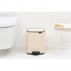 Κάδος απορριμμάτων Brabantia Bo Pedal 1010077, 7 λίτρα, Απαλό κλείσιμο, Βάση με ελαστικό επένδυση, Μπεζ